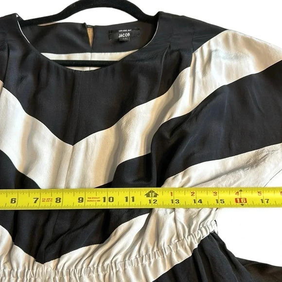 Jacob   chevron silk dress. Black & white,fit & flare colorblock  EC,Small - Picture 6 of 12